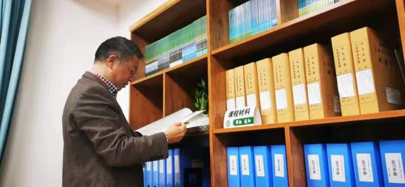 认证专家调阅资料.jpg